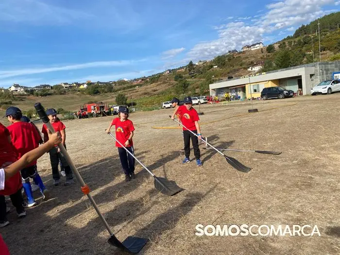 somoscomarca_vilanova_helicopteros_ceipoteropedraioviloira (25)