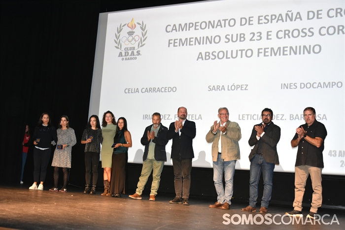 somoscomarca_20251024_obarco_teatrolauroolmo_galadeporteclubadas (6)
