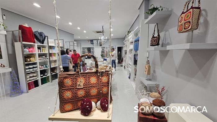 somoscomarca_20251114_obarco_tiendacharolopez_inauguracion_lodemaria (22)