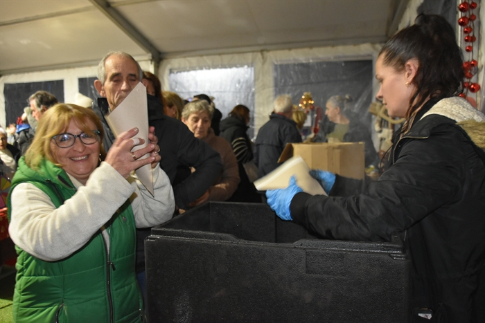 somoscomarca_20251129_rubia_mercadonavidad (23)