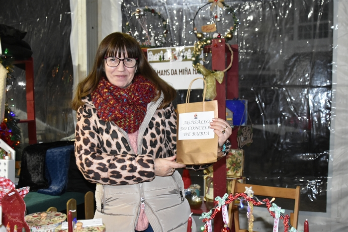 somoscomarca_20251130_rubia_mercadonavidad_chocolatada_regalos_sorteocestas (14)