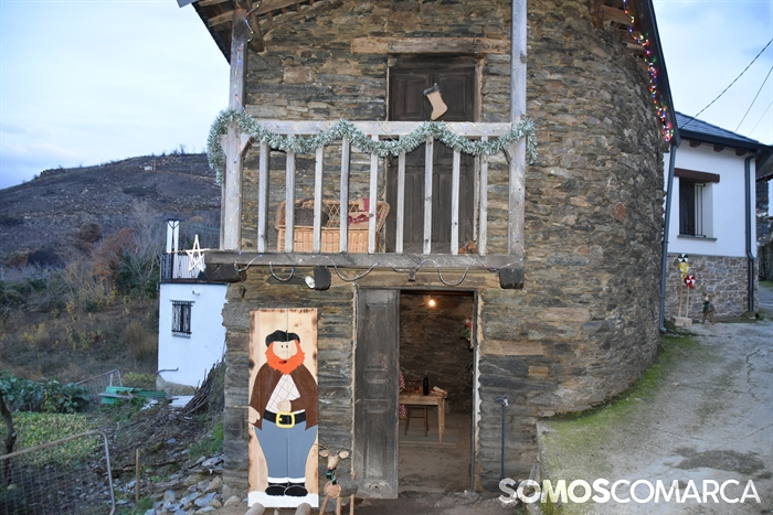 somoscomarca_20251207_obarco_fervenza_decoracionnavidad (12)