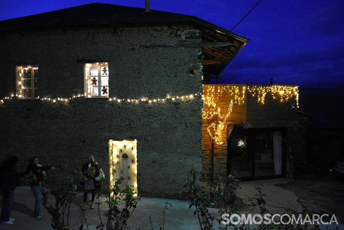 somoscomarca_20251207_obarco_fervenza_decoracionnavidad (31)