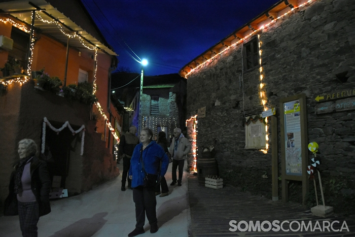 somoscomarca_20251207_obarco_fervenza_decoracionnavidad (35)