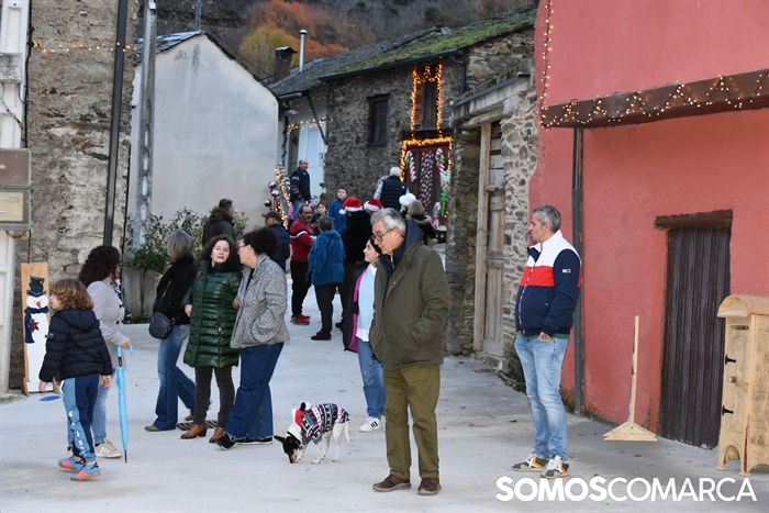 somoscomarca_20251207_obarco_fervenza_decoracionnavidad (39)