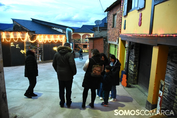 somoscomarca_20251207_obarco_fervenza_decoracionnavidad (43)