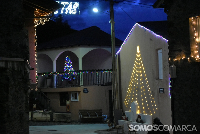 somoscomarca_20251207_obarco_fervenza_decoracionnavidad (49)