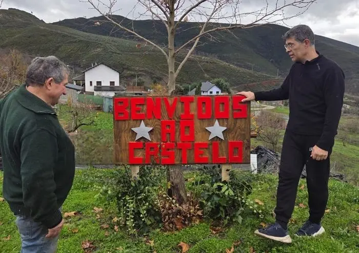 somoscomarca_ocastelo_navidad2025_decoracion_luces746