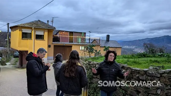 somoscomarca_ocastelo_navidad2025_decoracion_luces758