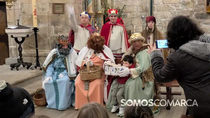 somoscomarca_larouco_reyesmagos_cabalgatajpeg (1)