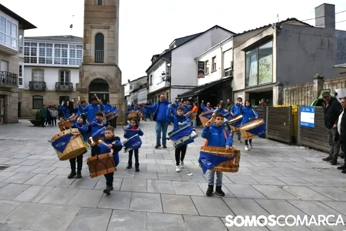 somoscomarca_20260208_apobradetrives_entroido_desfilefolions_oslabregos (7)
