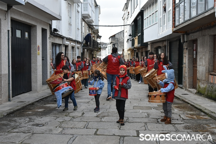 somoscomarca_20260208_apobradetrives_entroido_desfilefolions_oslabregos (16)
