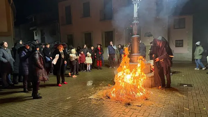 somoscomaca_aruavella_enterrodasardi&ntilde;a (4)