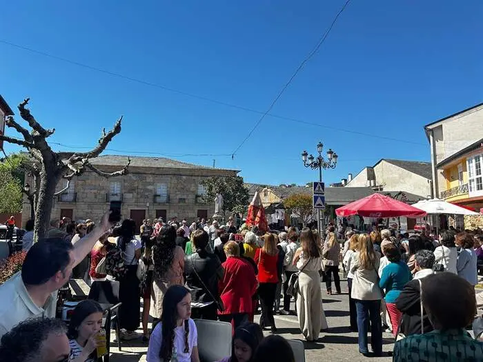 somoscomarca_procesiondelsantoencuentro (2)
