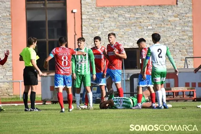 somoscomarca_20260503_obarco_calabagueiros_futbol_cdbarcosomozas (2)