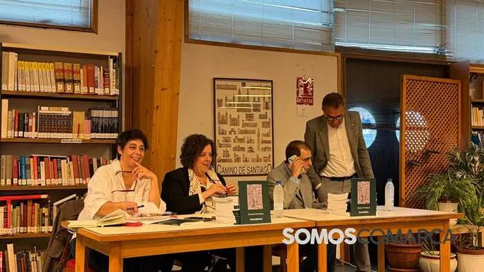 somoscomarca_arua_biblioteca_presentacionlibrolitoalva684