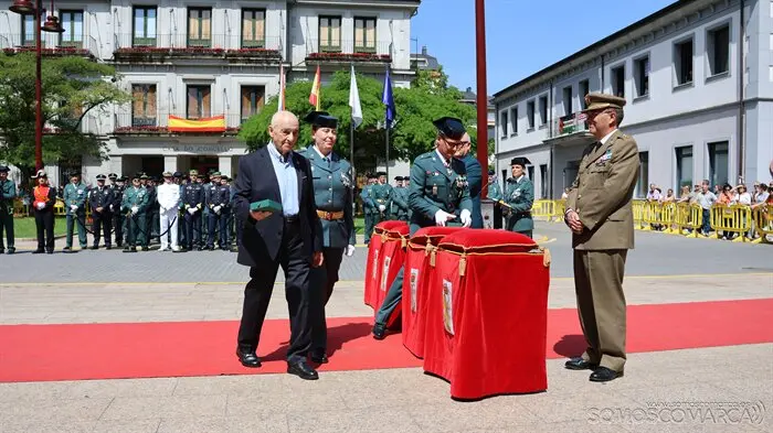 somoscomarca_20260527_obarco_182aniversario_guardiacivil_desfile (2)