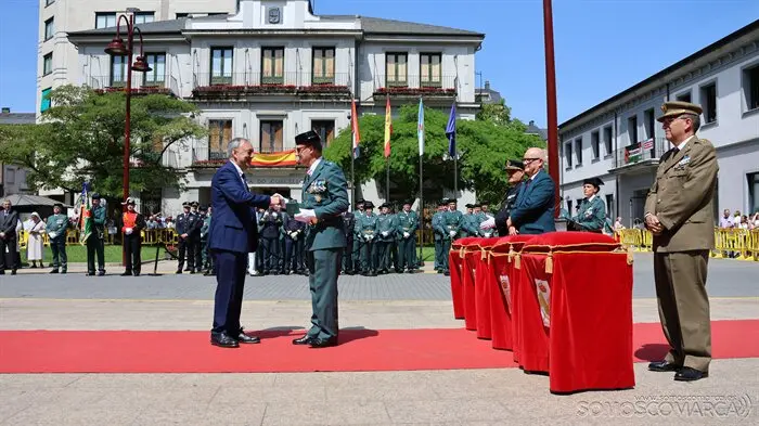 somoscomarca_20260527_obarco_182aniversario_guardiacivil_desfile (5)