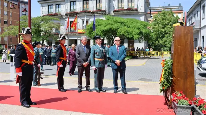somoscomarca_20260527_obarco_182aniversario_guardiacivil_desfile (19)