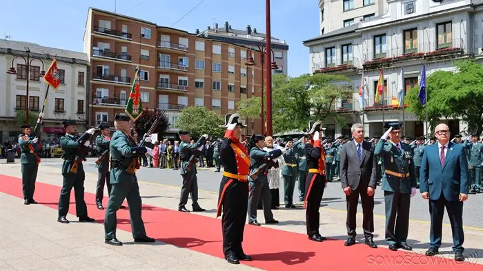 somoscomarca_20260527_obarco_182aniversario_guardiacivil_desfile (20)