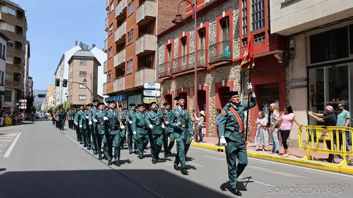somoscomarca_20260527_obarco_182aniversario_guardiacivil_desfile (43)