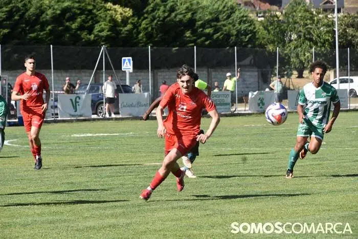 somoscomarca_20260606_vilamartin_oba&ntilde;adorio_futbol_cdcorgomoplayoff (8)