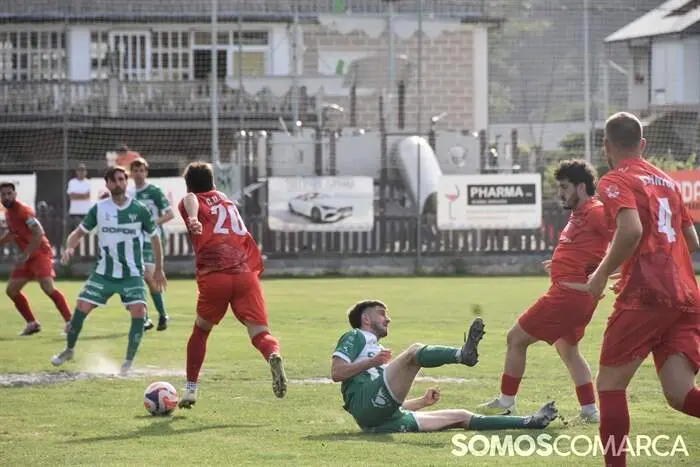 somoscomarca_20260606_vilamartin_oba&ntilde;adorio_futbol_cdcorgomoplayoff (41)