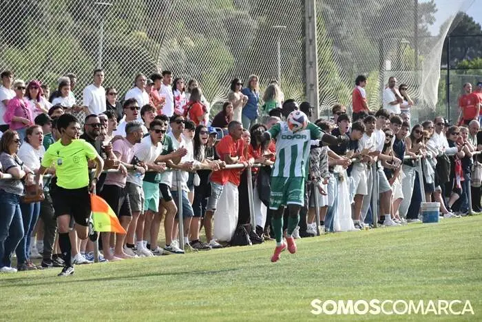 somoscomarca_20260606_vilamartin_oba&ntilde;adorio_futbol_cdcorgomoplayoff (43)