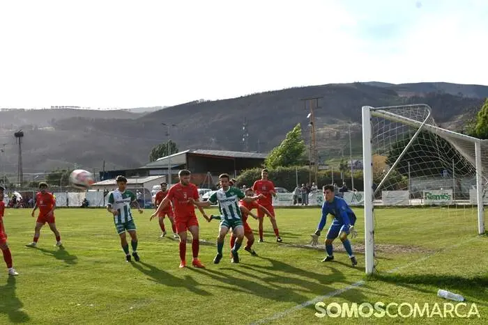 somoscomarca_20260606_vilamartin_oba&ntilde;adorio_futbol_cdcorgomoplayoff (54)