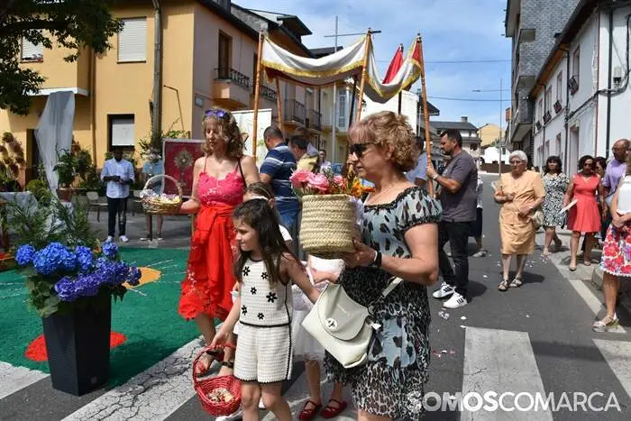 somoscomarca_20260614_viloira_fiestas_octavadecorpus_procesion (8)
