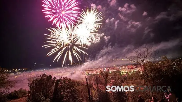 somoscomarca_obarco_fuegosartificiales_festasdocristo2026 (6)