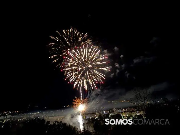 somoscomarca_obarco_fuegosartificiales_festasdocristo2026 (10)