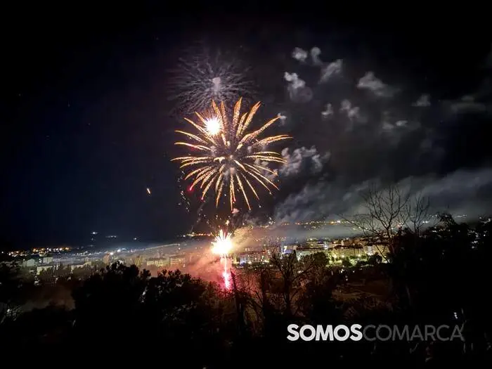 somoscomarca_obarco_fuegosartificiales_festasdocristo2026 (12)