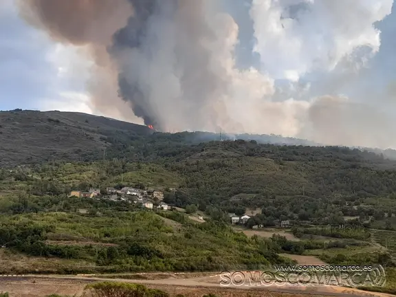 somoscomarca_fuego_incendio_obarco_coedo_2022-07-17 (3)