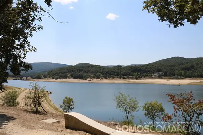 somoscomarca_aveiga_embalsedeprada_vistaplayade los franceses_2022