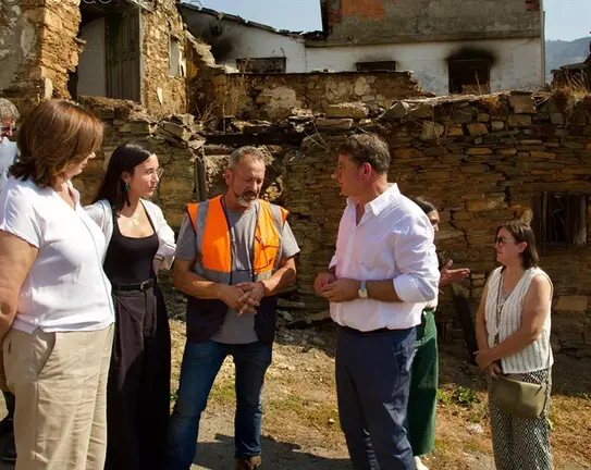 portada_somoscomarca_20250825_vilamartin_incendio_sanvicente_besteiro1226