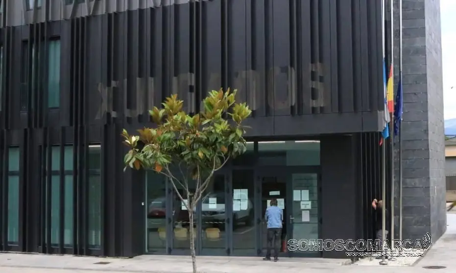 Durante el estado de alerta la ventana lateral sirve para entregar documentación