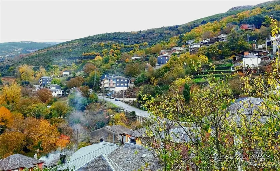 somoscomarca_robledo_pueblo_panoramica_carballeda_2021-09-08