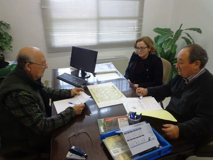 Un momento de la reunión. /Imagen: DO Valdeorras