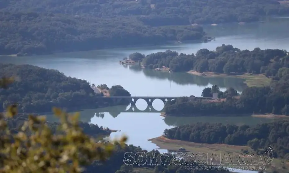 Panorámica del embalse de Prada