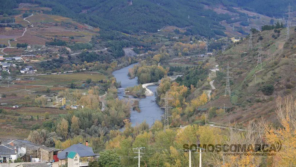 portada_somoscomarca_vilamartin_paisaje_otoño_riosil