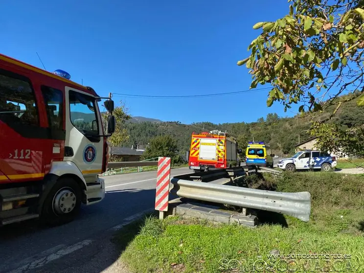 somoscomarca_accidente_vilamartin_obarco_polilocal_bomberos_2021-0- (1)