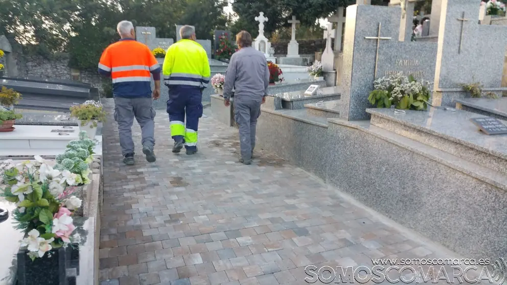 somoscomarca_cementerio_obarco_adoquin_gente_2021-10-26