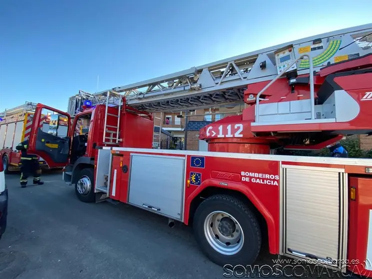 somoscomarca_bomberos_fuego_lashuertas_local_camionbomberos_2022-02-07 (1)