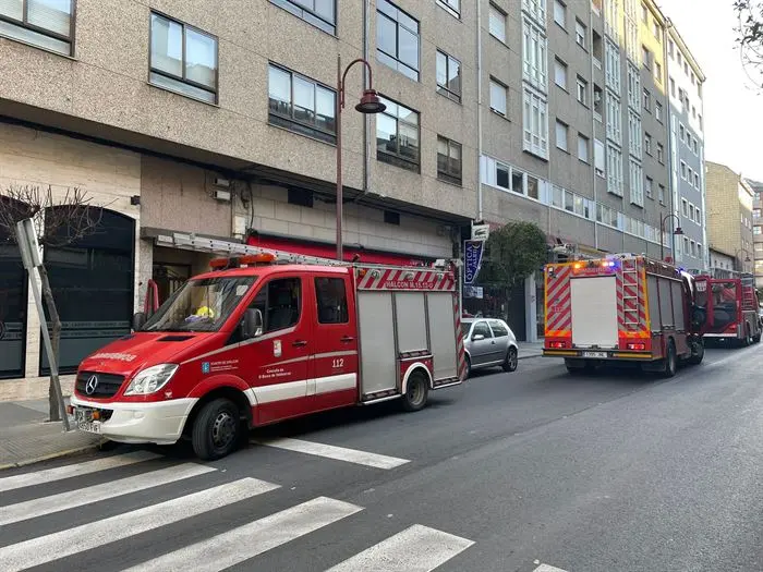 Incendio en una vivienda de la calle Conde de Fenosa de O Barco