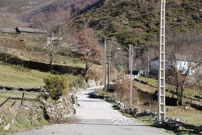 Arreglo de camino en Pradoalbar (Vilariño de Conso)