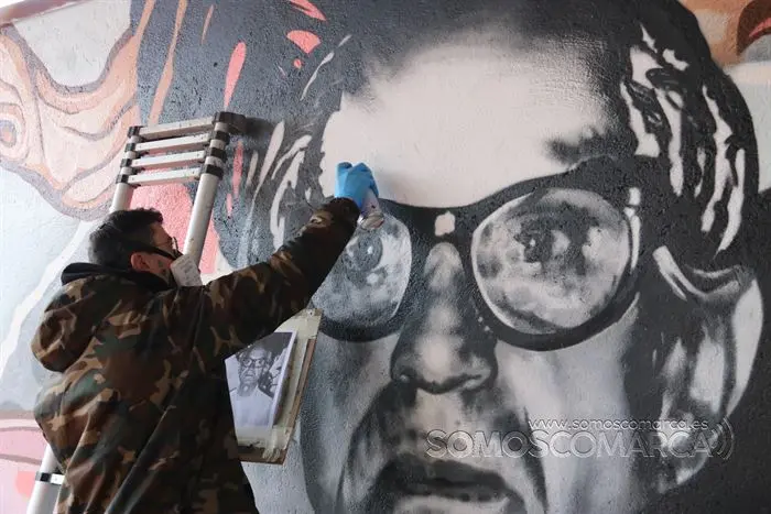 Mural a Florencio no colexio de Vilamartín (9)