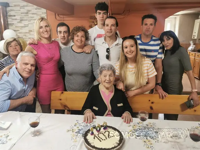 Cumpleaños de Inés Siso en Petín (2)