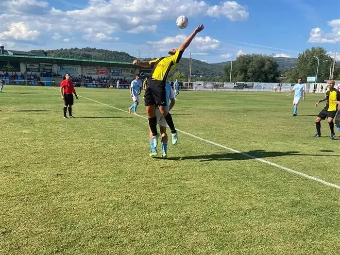 somoscomarca_futbol_cdtrives_cdviana_2022 (2)