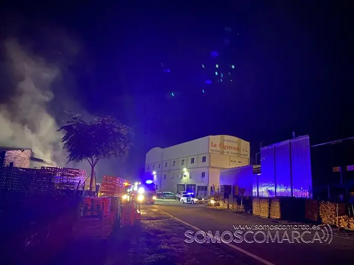 somoscomarca_arua_incendio_naveindustrial_acigarrosaç (2)